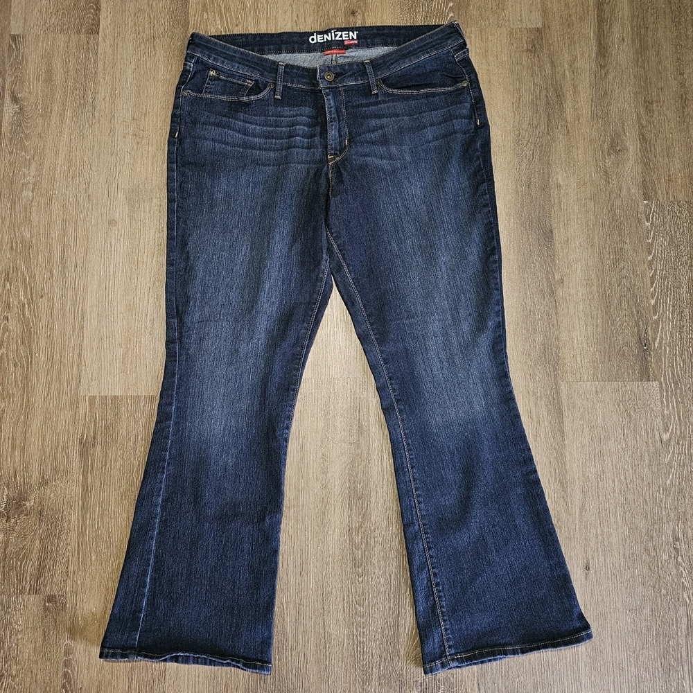 Denizen from Levi's Women's Boot Cut Jeans - Dark Blue